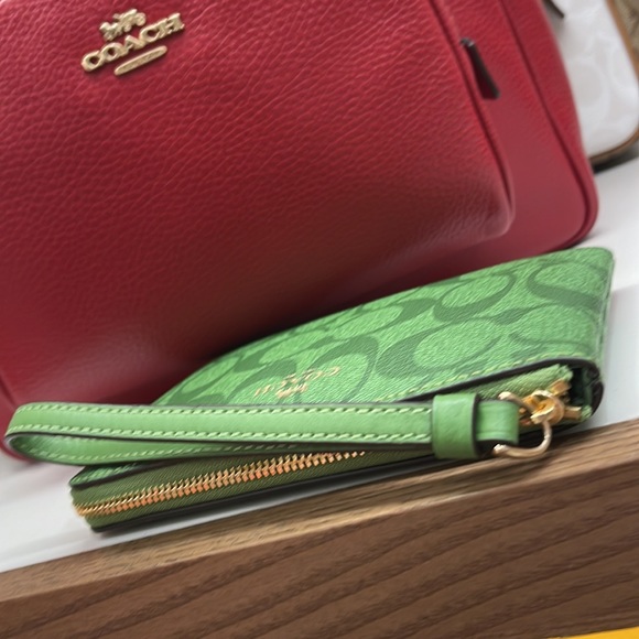 Coach Corner Zip Wristlet With Mini Vintage Rose Print Pink Lemonade Multi - Picture 13 of 16